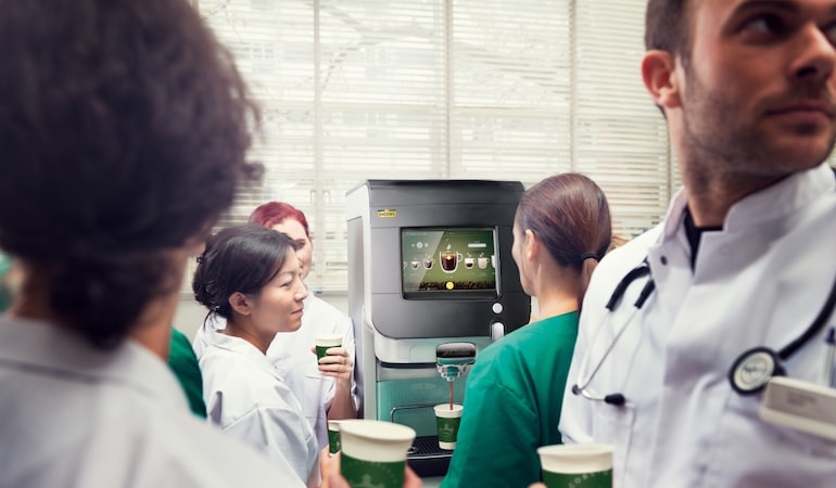 JDE-Kaffeemaschine im Betriebsrestaurant bzw. Cafeteria im Krankenhaus
