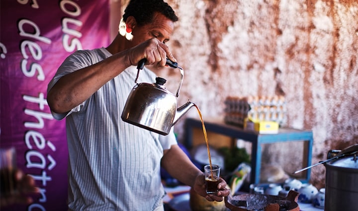 Kaffeemaschine über uns 1